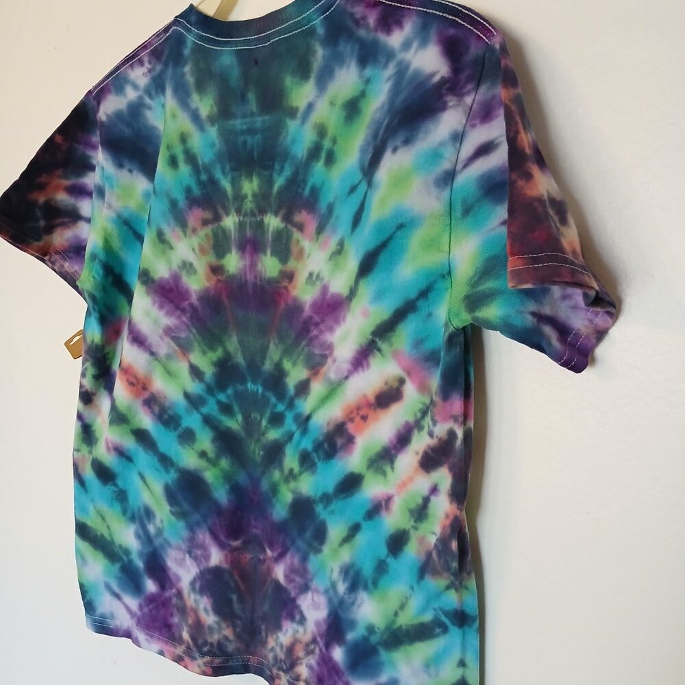 Handmade Abstract Tie Dye T-Shirt Green Purple Black Blue Pink Kids Size Medium - Picture 10 of 16